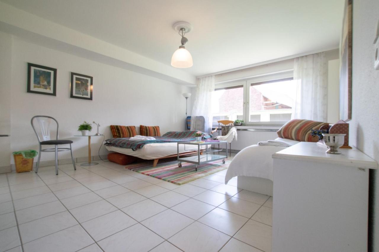 Big 1 Room Apartment - 15 Min Messe Dus ميربش المظهر الخارجي الصورة